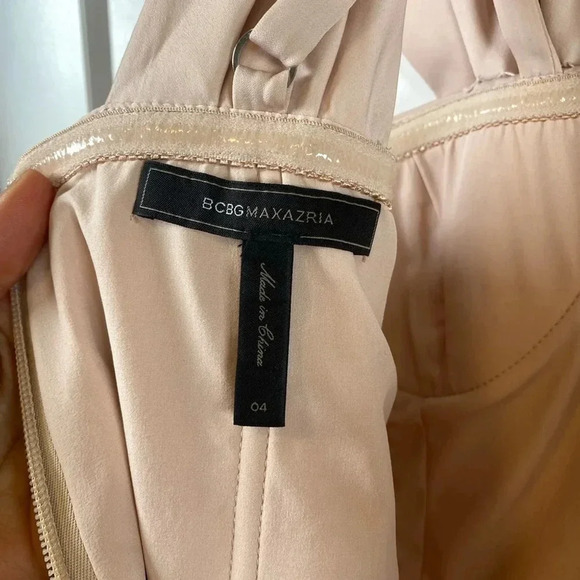 BCBGMaxAzria ‘Palais’ One Shoulder Formal Nude Dress Pleated /Draped details - 4 - Picture 8 of 10